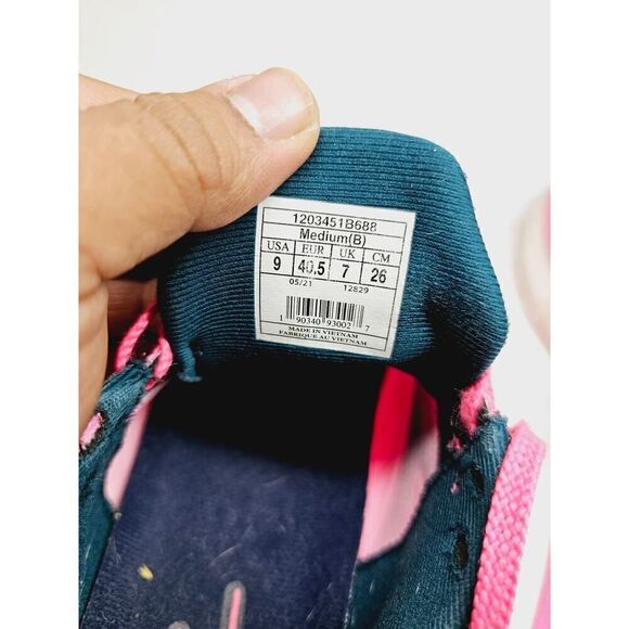 Brooks Women 9 Comfort Shoe - Picture 4 of 10